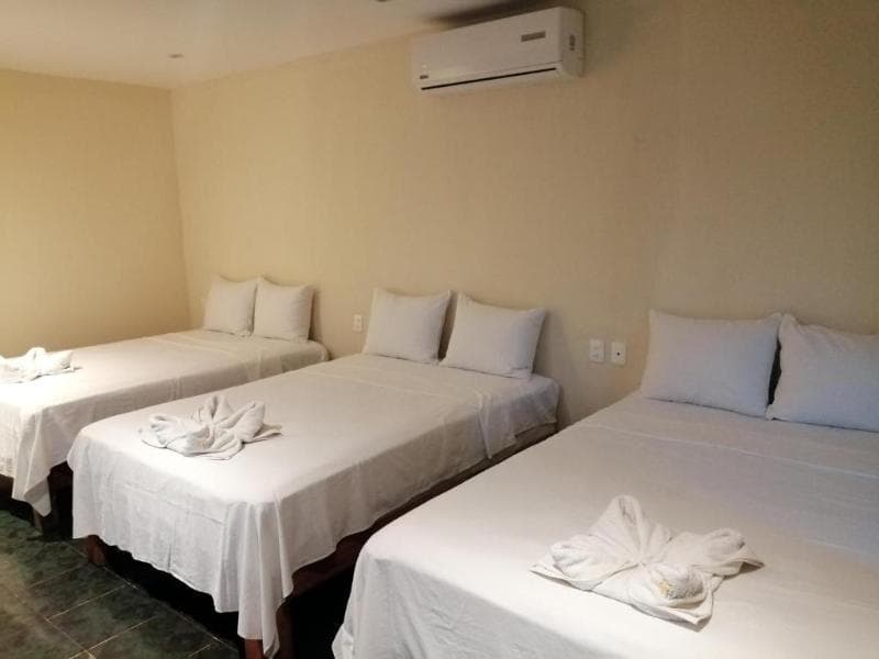 Hotel Ashly Loma Larga 4
