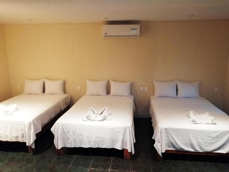 Hotel Ashly Loma Larga 5