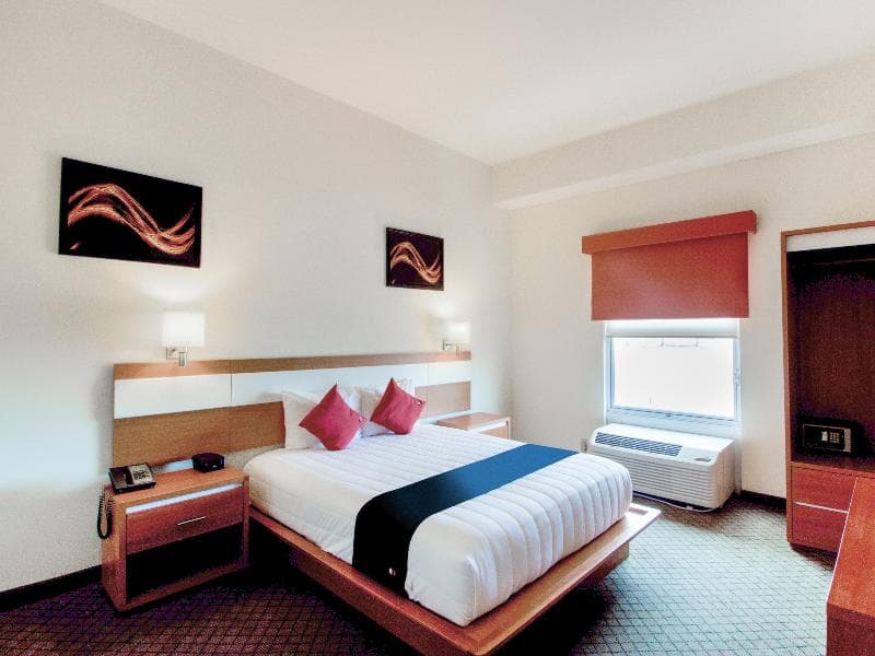 Capital O Hotel Herederos, Piedras Negras 3