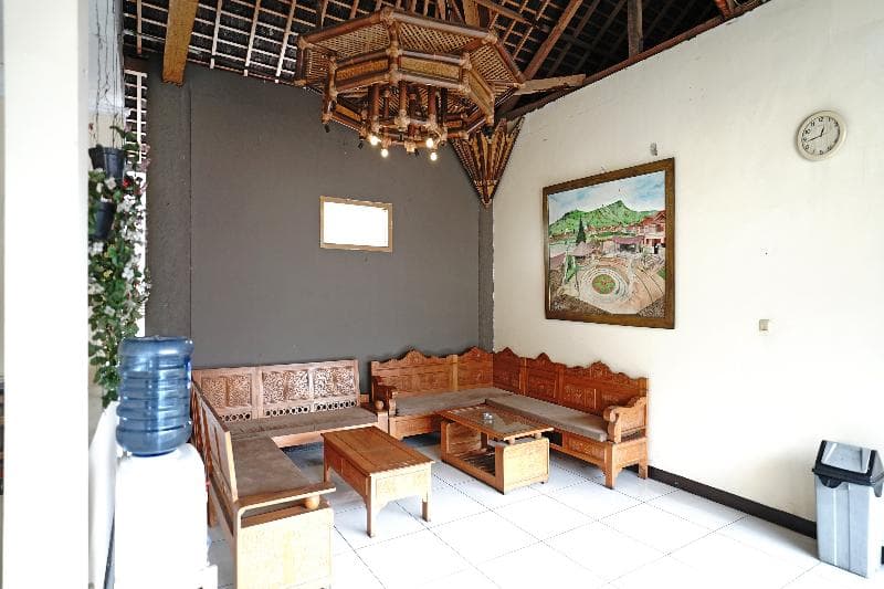 Saung Balibu Hotel 5