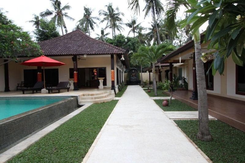Melamun Hotel main