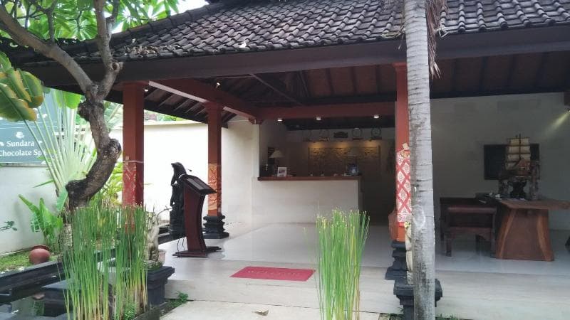 Melamun Hotel 4