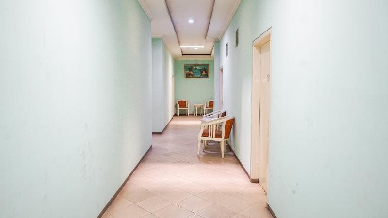 Chrysanta Hotel By Oyo Rooms 5
