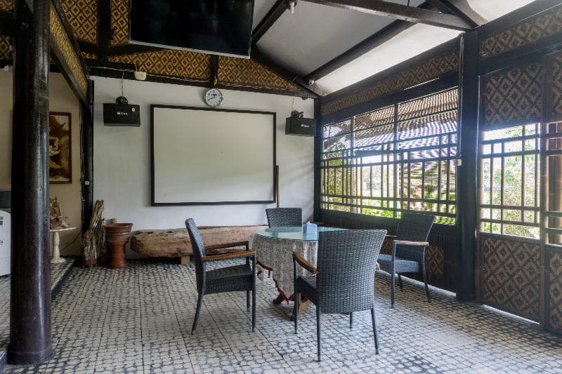 Srikandi Hotel By Oyo Rooms photo 1
