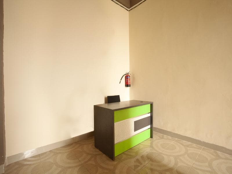 Reddoorz Syariah @ Dinda Residence 5