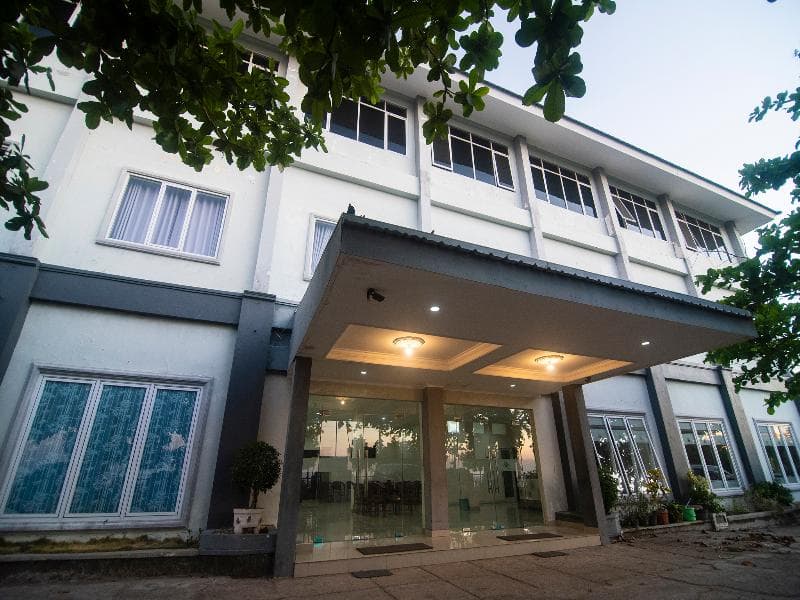 Oyo 1401 Hotel Maya 4