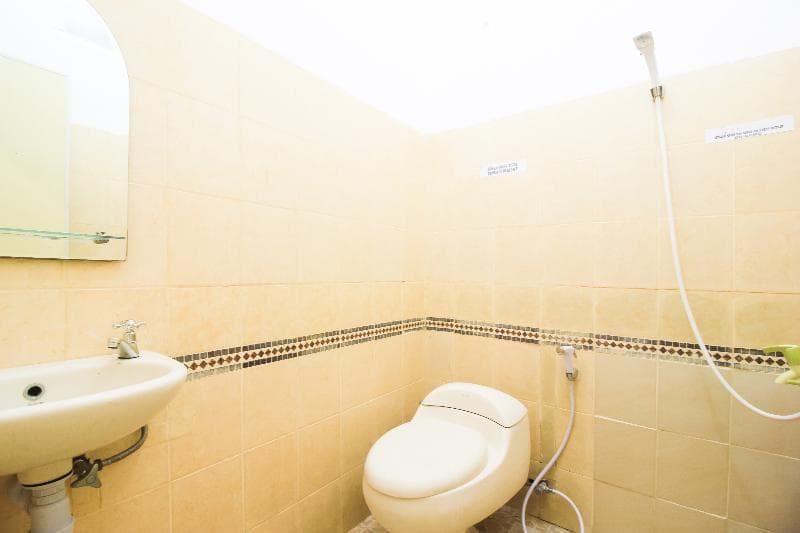 Davonsa Homestay Syariah By Oyo Rooms (Adults Only) photo 1