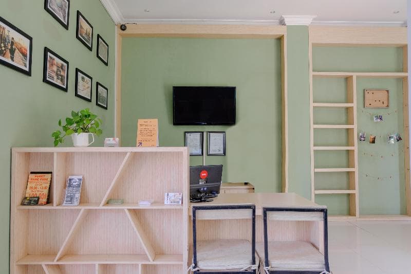 Spot on 1712 Griya Shanta Residence photo 1