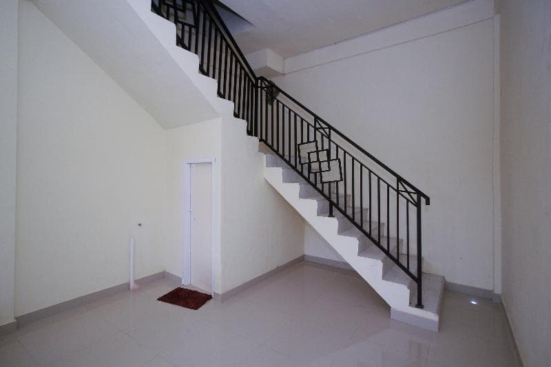Oyo 2555 Diva Residen Syariah 3