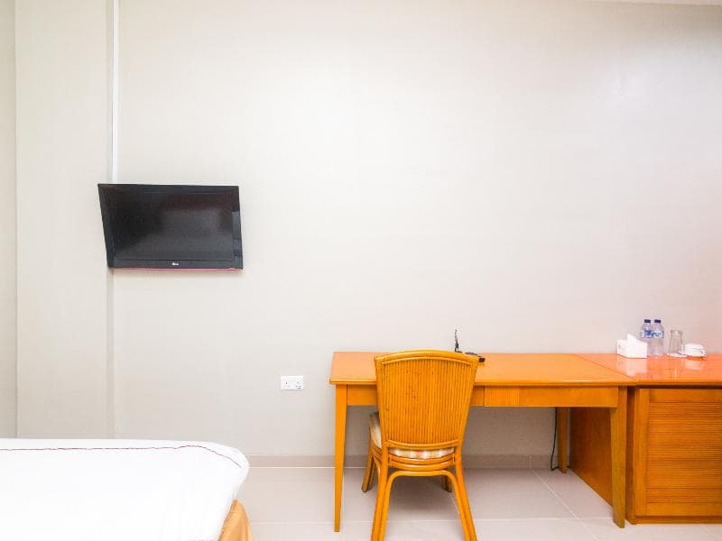 Oyo 1867 Kara Guest House 2