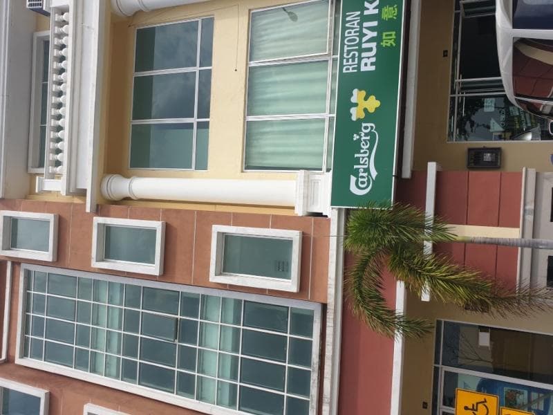 Spot On 89753 Sohotel 5