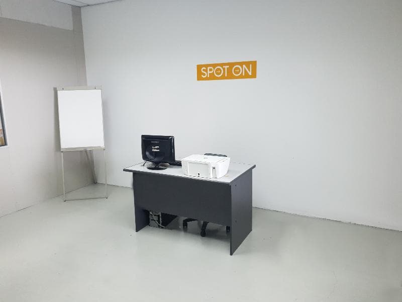 Spot On 89753 Sohotel 4