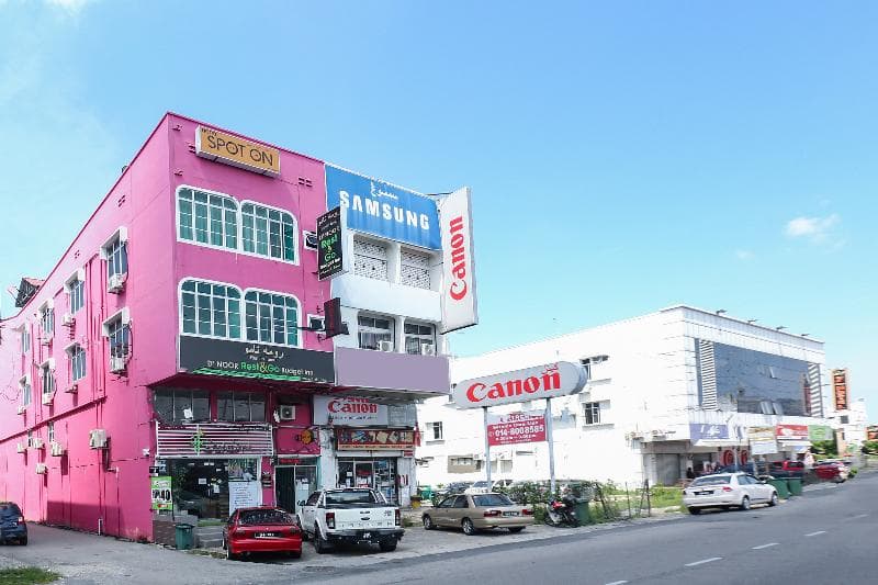 Spot On 89796 D'noor Budget Inn 3