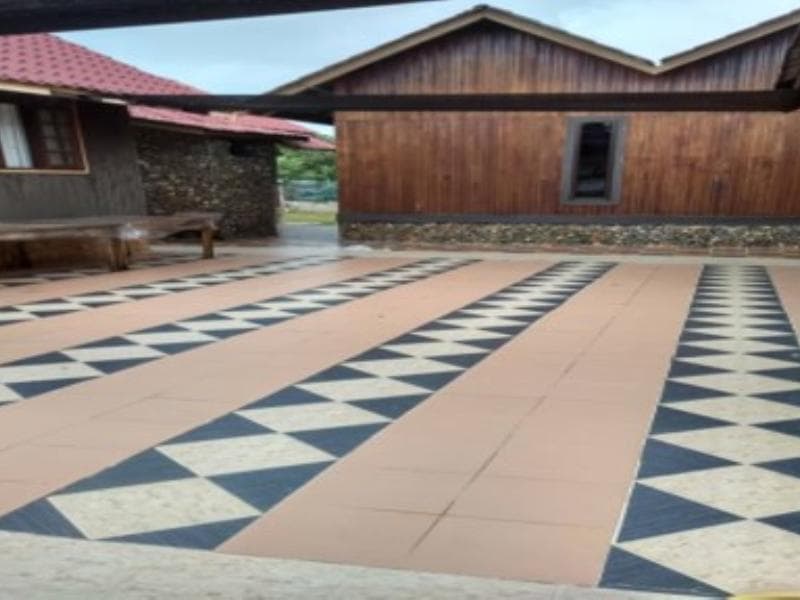 Oyo 89873 Nurbayu Chalet 2
