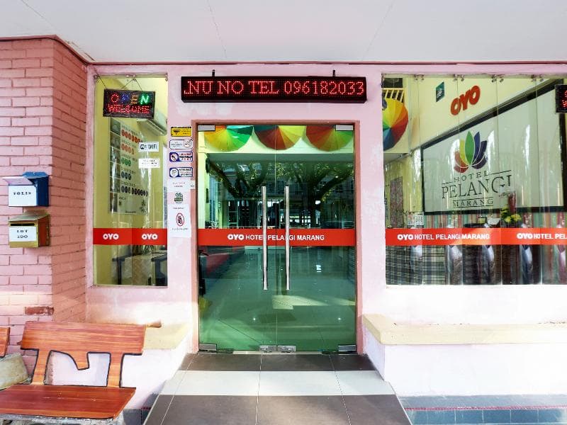 Super Oyo 89640 Hotel Pelangi Marang 3