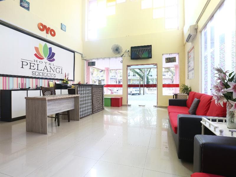 Super Oyo 89640 Hotel Pelangi Marang 5