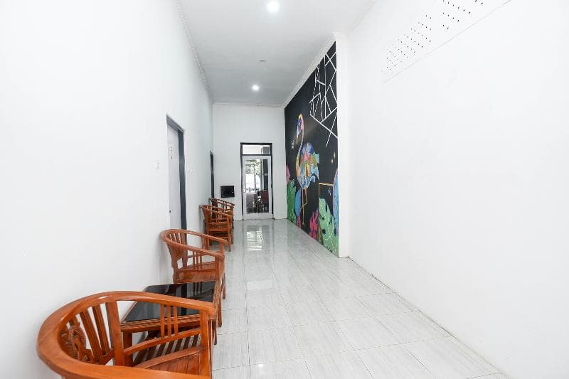 OYO 2055 Perdana Kasih 5