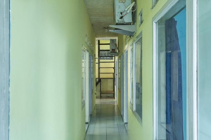Spot On 2384 Pondok Nabil photo 1