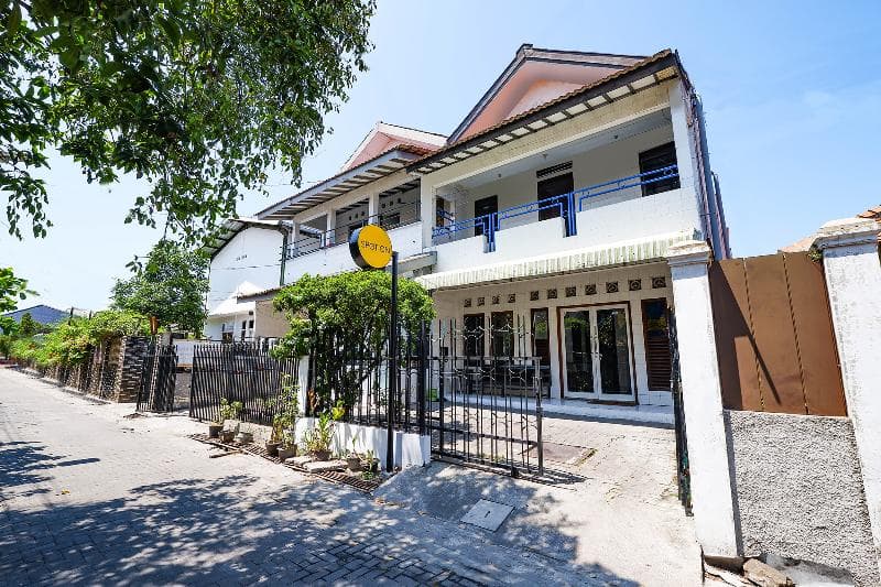 Spot On 1942 Asia Residence Syariah 3