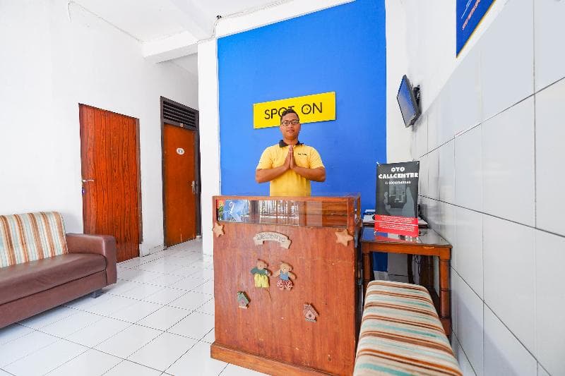 Spot On 1942 Asia Residence Syariah 5