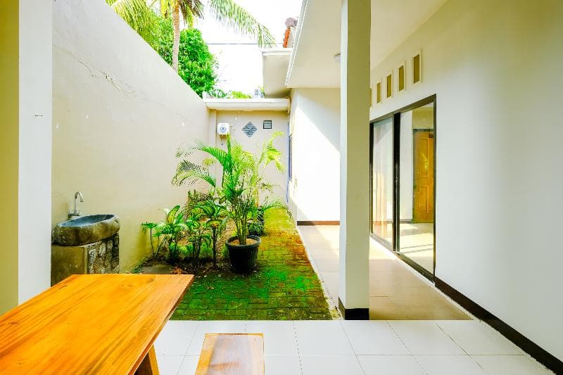 Grand Villa Meninting By Oyo Rooms photo 1