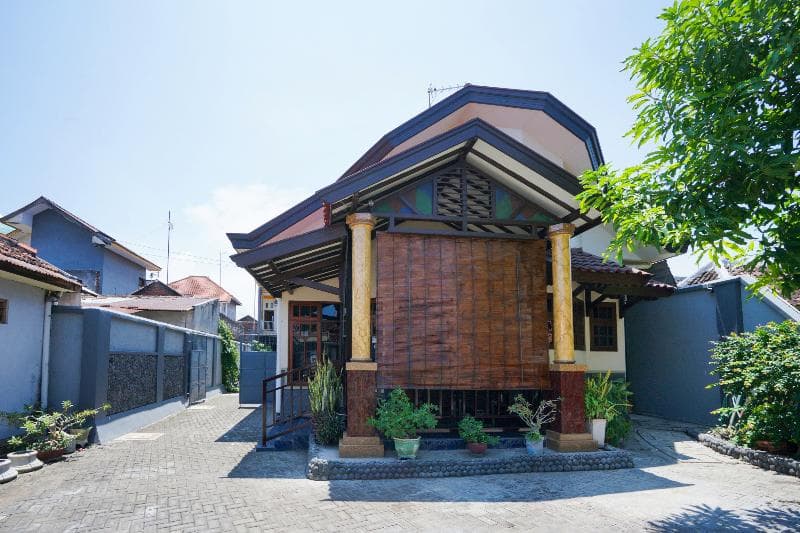 Penginapan Anggrek Syariah 2 By Oyo Rooms 3