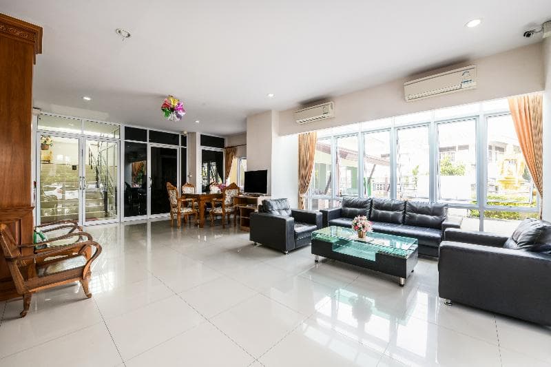 452 Purada Mansion 2