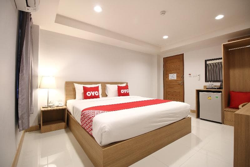 OYO 483 Pannee Hotel Khaosan 5