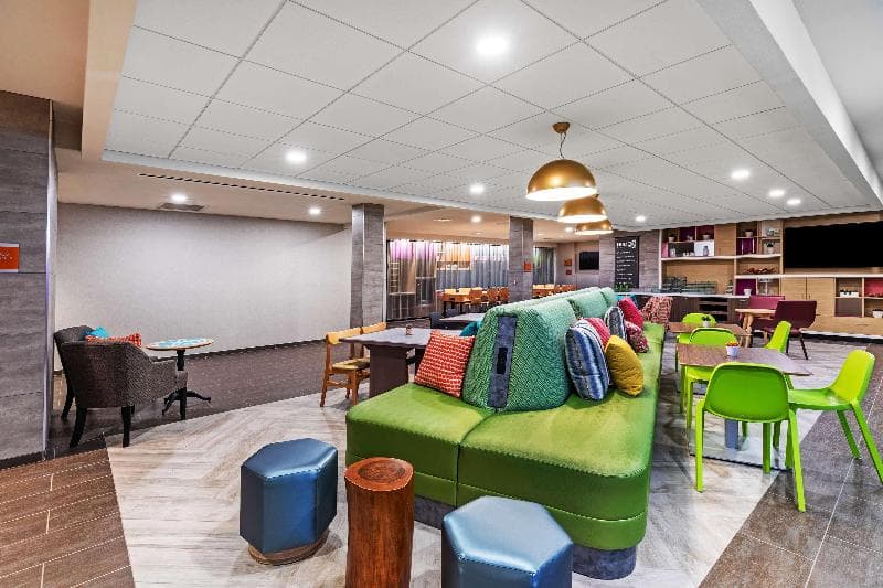 Home2 Suites by Hilton Laredo Airport 5
