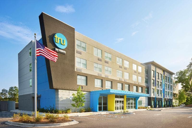 Tru by Hilton Charleston Airport 2