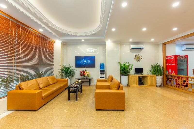 Bach Duong Hotel By Oyo Rooms 3