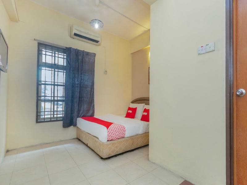 B Link Hotel photo 1