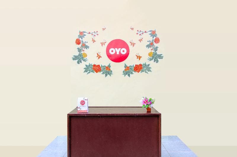 Oyo 1643 Grand Monica 5