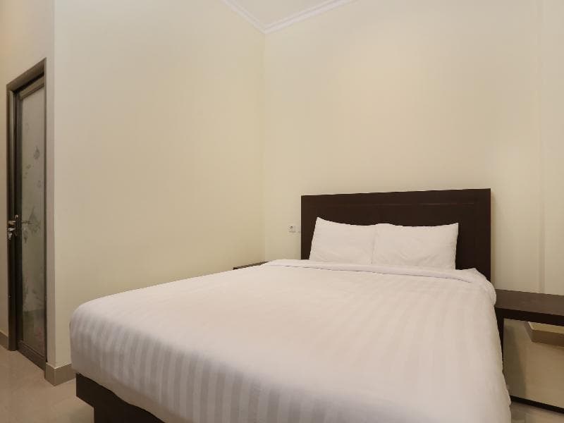 Alena Residence By Oyo Rooms photo 1