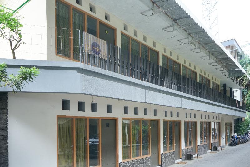Ratna Backpacker Syariah By Oyo Rooms 3