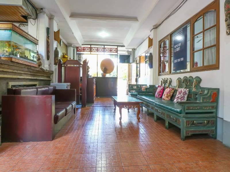 Super Oyo 1927 Hotel Candra Adigraha 4