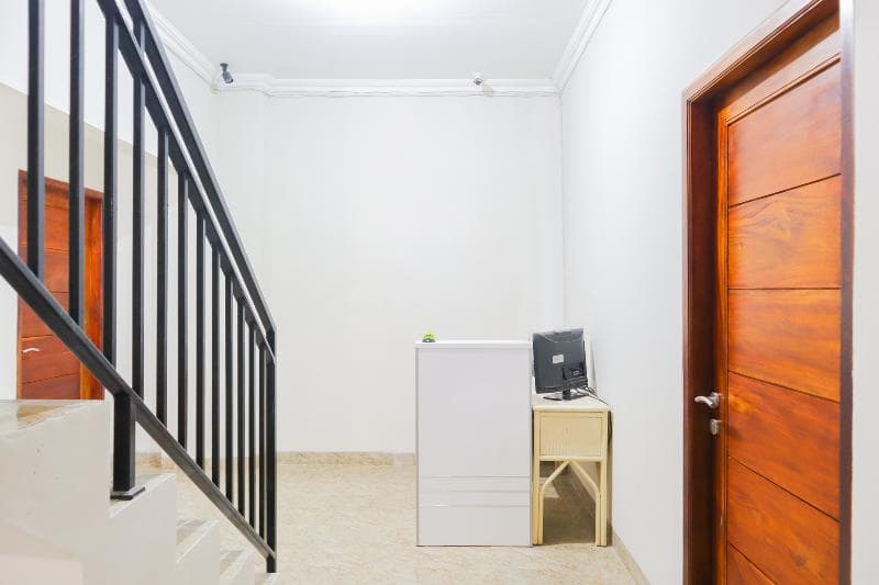 Oyo 1519 Axl Residence 2