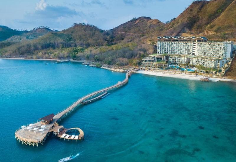 Ayana Komodo Waecicu Beach 4