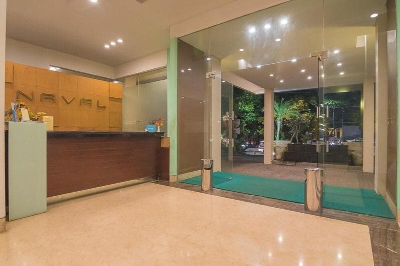 Reddoorz Premium Near Paris Van Java Mall 3