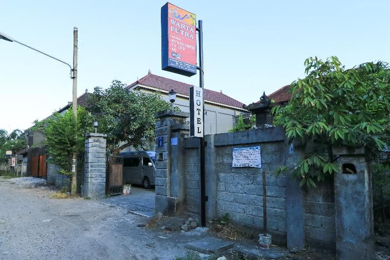 Hotel Warta Putra By Zuzu 2