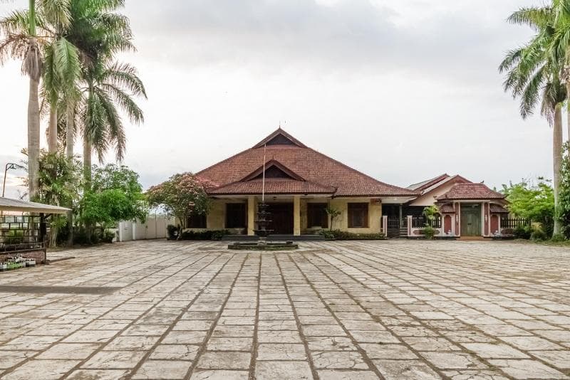 Reddoorz Syariah Near Gor Ken Arok 2