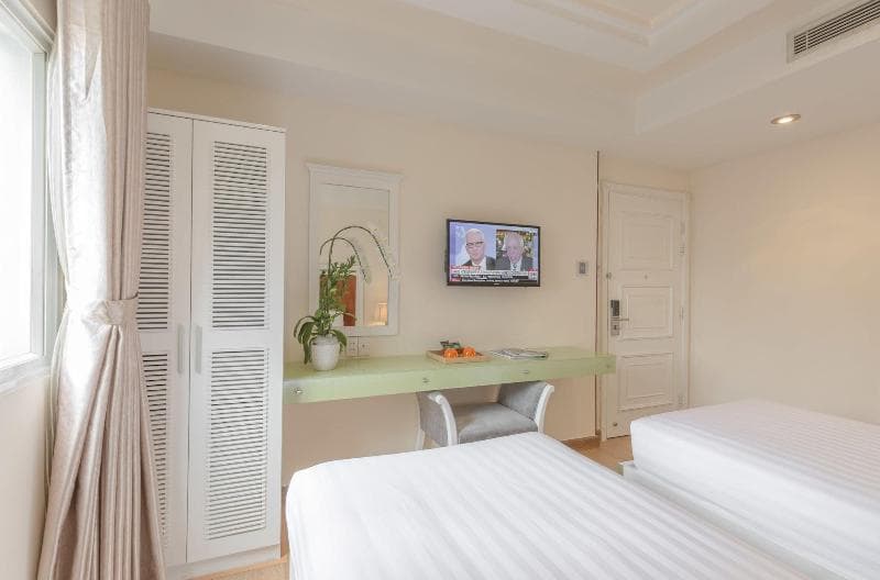 Dyn Opera Hotel photo 1