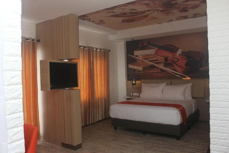 Premiere Hotel Tegal 4