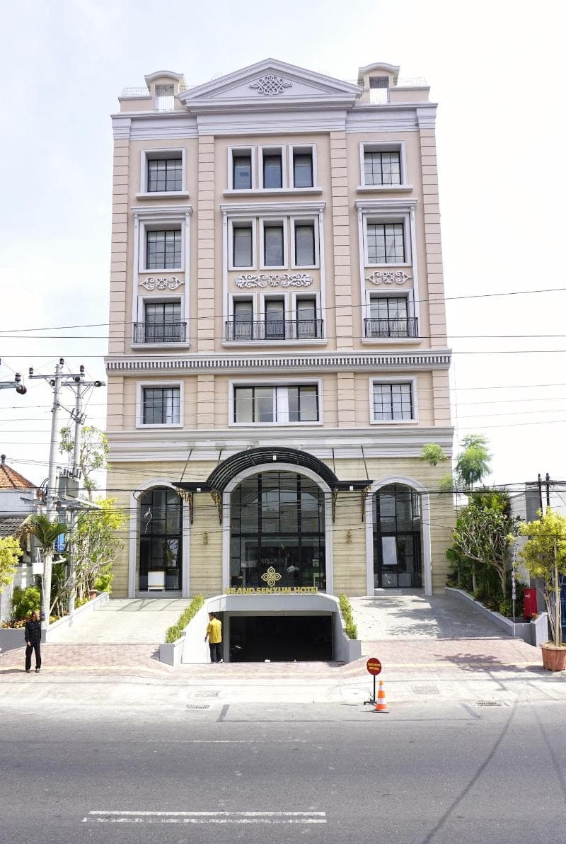 Grand Senyum Hotel 5