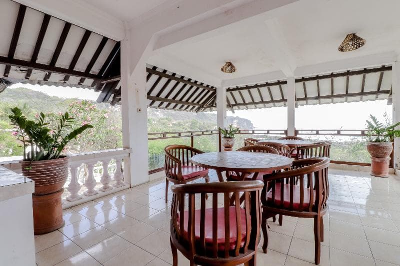 Adinda Beach Hotel And Villa 5