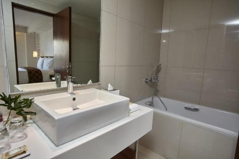 Quest Hotel Tagaytay 3