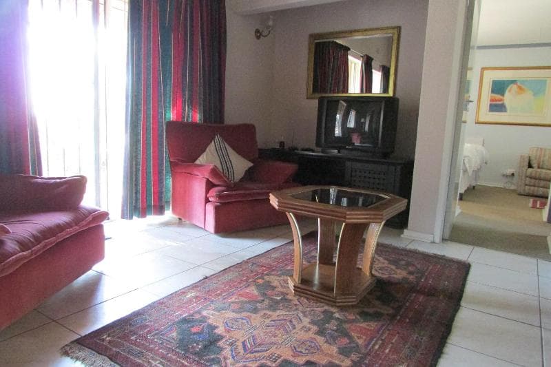 Acacia House Executive Suite 4