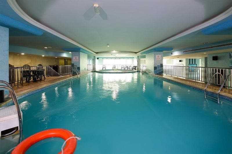 Al Bustan Tower Hotel Suites 2