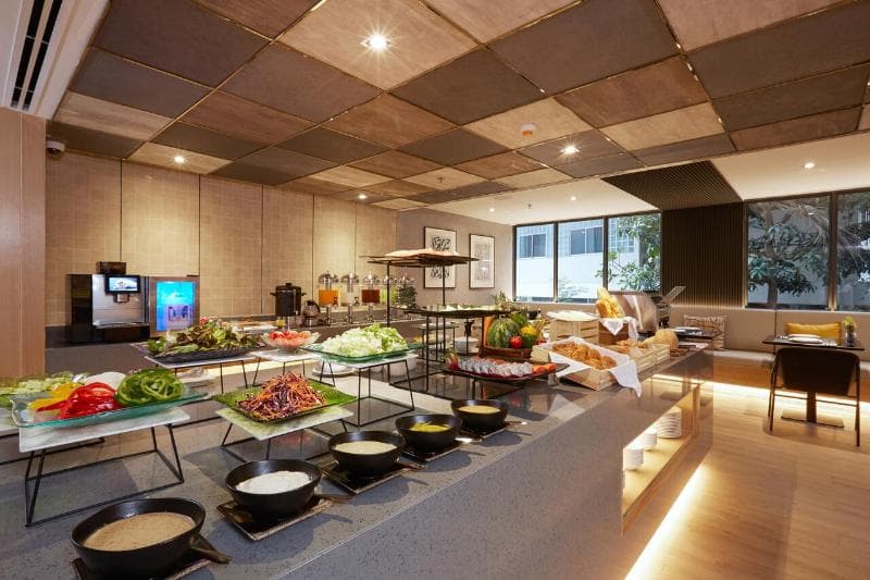 The Quarter Hotel Phromphong By Uhg 2