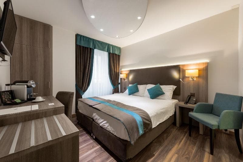 Hotel Rousseau 3